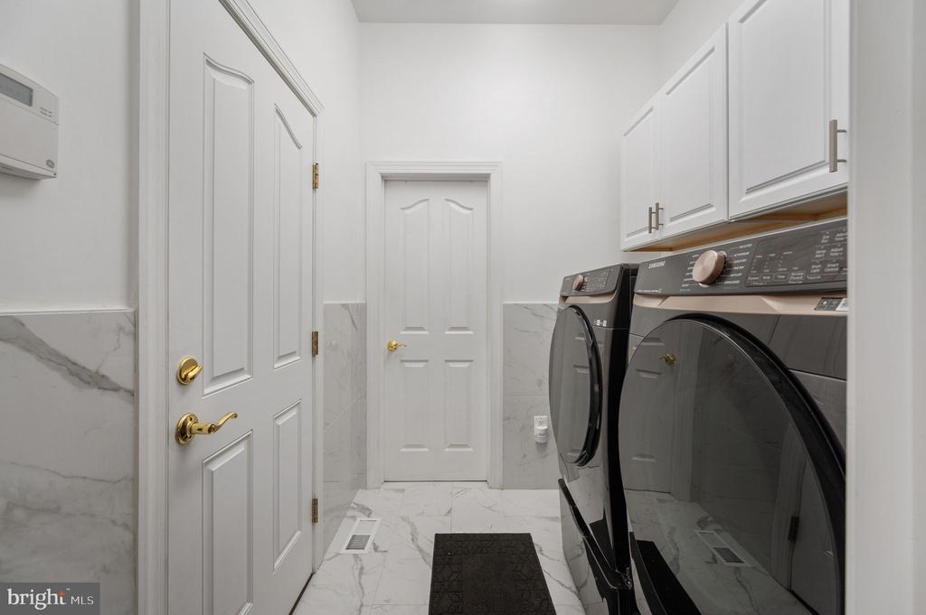 12500 WYE OAKS LN, FREDERICKSBURG, Virginia 22407, 6 Bedrooms Bedrooms, ,5 BathroomsBathrooms,Residential,12500 WYE OAKS LN,VASP2039444 MLS # VASP2039444