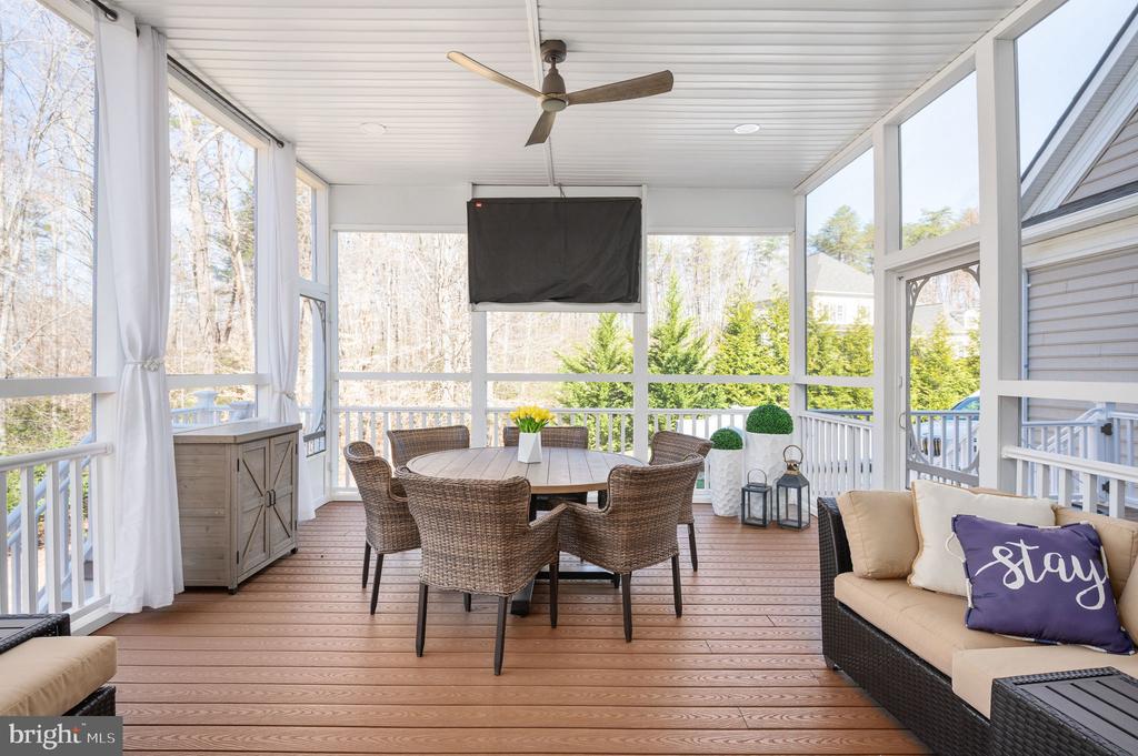 12500 WYE OAKS LN, FREDERICKSBURG, Virginia 22407, 6 Bedrooms Bedrooms, ,5 BathroomsBathrooms,Residential,12500 WYE OAKS LN,VASP2039444 MLS # VASP2039444