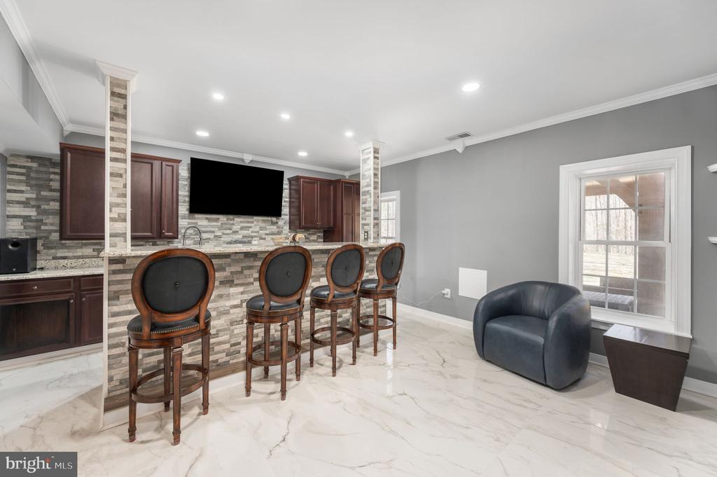 12500 WYE OAKS LN, FREDERICKSBURG, Virginia 22407, 6 Bedrooms Bedrooms, ,5 BathroomsBathrooms,Residential,12500 WYE OAKS LN,VASP2039444 MLS # VASP2039444