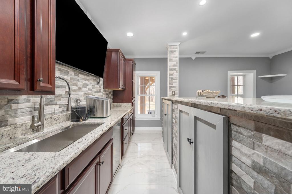 12500 WYE OAKS LN, FREDERICKSBURG, Virginia 22407, 6 Bedrooms Bedrooms, ,5 BathroomsBathrooms,Residential,12500 WYE OAKS LN,VASP2039444 MLS # VASP2039444