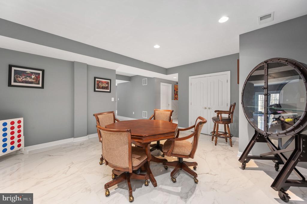 12500 WYE OAKS LN, FREDERICKSBURG, Virginia 22407, 6 Bedrooms Bedrooms, ,5 BathroomsBathrooms,Residential,12500 WYE OAKS LN,VASP2039444 MLS # VASP2039444