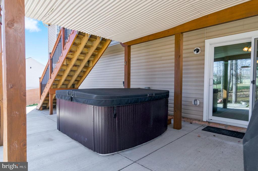 11205 SURRY WOODS, FREDERICKSBURG, Virginia 22407, 3 Bedrooms Bedrooms, ,2 BathroomsBathrooms,Residential,11205 SURRY WOODS,VASP2039922 MLS # VASP2039922