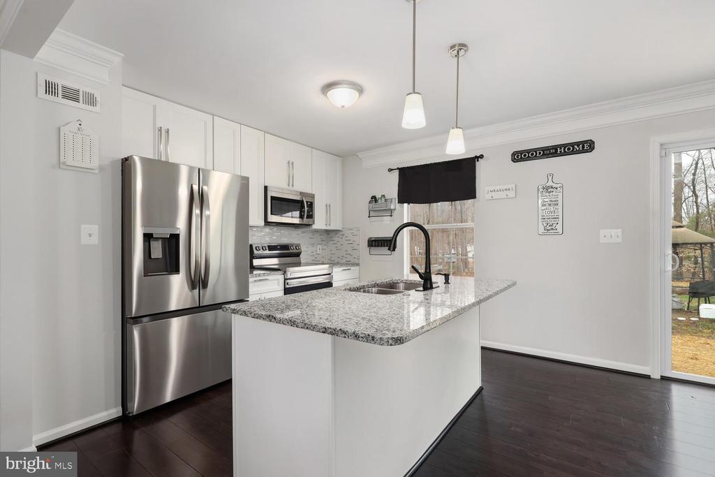 10900 CHESTERWOOD DR, SPOTSYLVANIA, Virginia 22553, 3 Bedrooms Bedrooms, ,2 BathroomsBathrooms,Residential,10900 CHESTERWOOD DR,VASP2039964 MLS # VASP2039964 10900 CHESTERWOOD DR, SPOTSYLVANIA, Virginia 22553, 3 Bedrooms Bedrooms, ,2 BathroomsBathrooms,Residential,10900 CHESTERWOOD DR,VASP2039964 MLS # VASP2039964