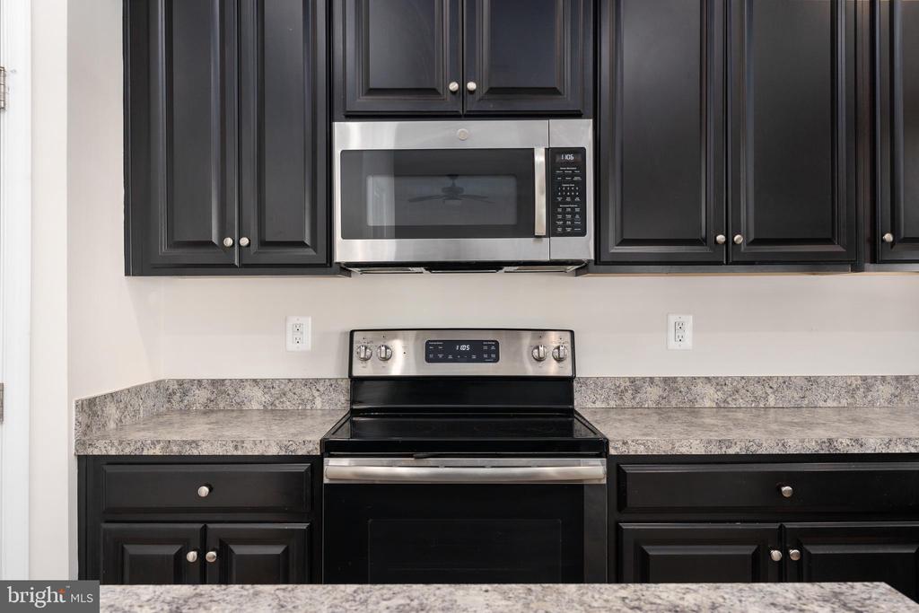 9217 WOOD CREEK CIR, FREDERICKSBURG, Virginia 22407, 4 Bedrooms Bedrooms, ,3 BathroomsBathrooms,Residential,9217 WOOD CREEK CIR,VASP2039684 MLS # VASP2039684