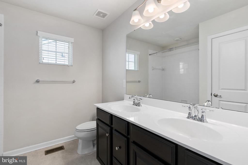 9217 WOOD CREEK CIR, FREDERICKSBURG, Virginia 22407, 4 Bedrooms Bedrooms, ,3 BathroomsBathrooms,Residential,9217 WOOD CREEK CIR,VASP2039684 MLS # VASP2039684