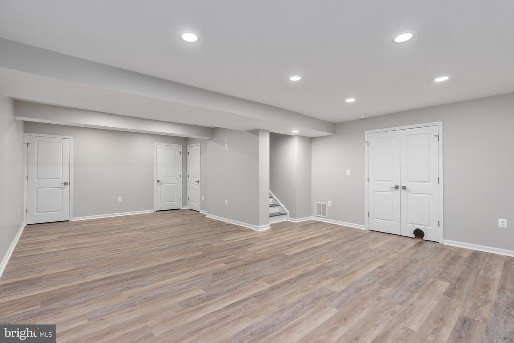 9217 WOOD CREEK CIR, FREDERICKSBURG, Virginia 22407, 4 Bedrooms Bedrooms, ,3 BathroomsBathrooms,Residential,9217 WOOD CREEK CIR,VASP2039684 MLS # VASP2039684