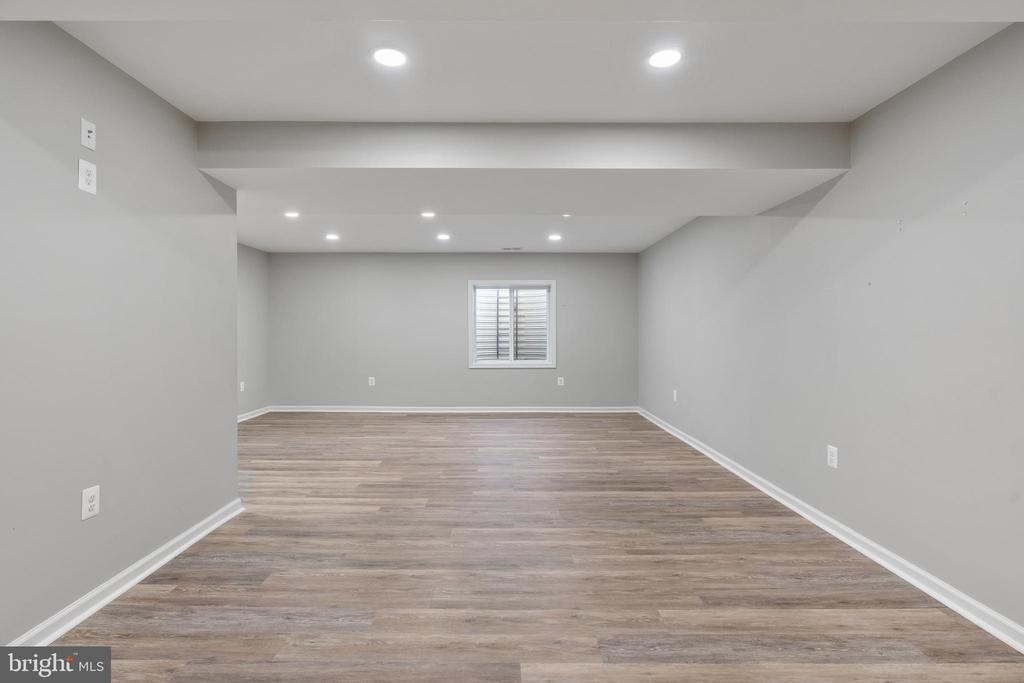 9217 WOOD CREEK CIR, FREDERICKSBURG, Virginia 22407, 4 Bedrooms Bedrooms, ,3 BathroomsBathrooms,Residential,9217 WOOD CREEK CIR,VASP2039684 MLS # VASP2039684