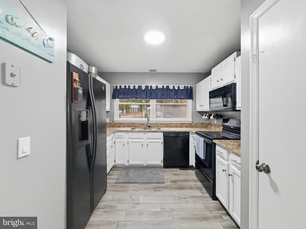 1353 LAKEVIEW PKWY, LOCUST GROVE, Virginia 22508, 3 Bedrooms Bedrooms, ,2 BathroomsBathrooms,Residential,1353 LAKEVIEW PKWY,VAOR2013500 MLS # VAOR2013500