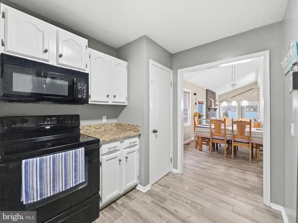 1353 LAKEVIEW PKWY, LOCUST GROVE, Virginia 22508, 3 Bedrooms Bedrooms, ,2 BathroomsBathrooms,Residential,1353 LAKEVIEW PKWY,VAOR2013500 MLS # VAOR2013500