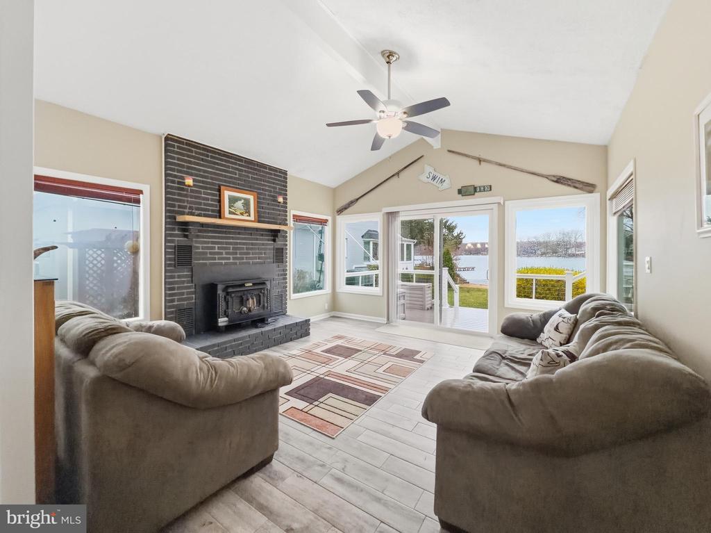 1353 LAKEVIEW PKWY, LOCUST GROVE, Virginia 22508, 3 Bedrooms Bedrooms, ,2 BathroomsBathrooms,Residential,1353 LAKEVIEW PKWY,VAOR2013500 MLS # VAOR2013500