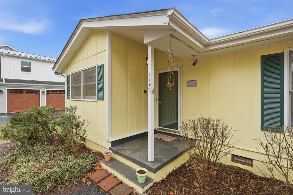 1353 LAKEVIEW PKWY, LOCUST GROVE, Virginia 22508, 3 Bedrooms Bedrooms, ,2 BathroomsBathrooms,Residential,1353 LAKEVIEW PKWY,VAOR2013500 MLS # VAOR2013500