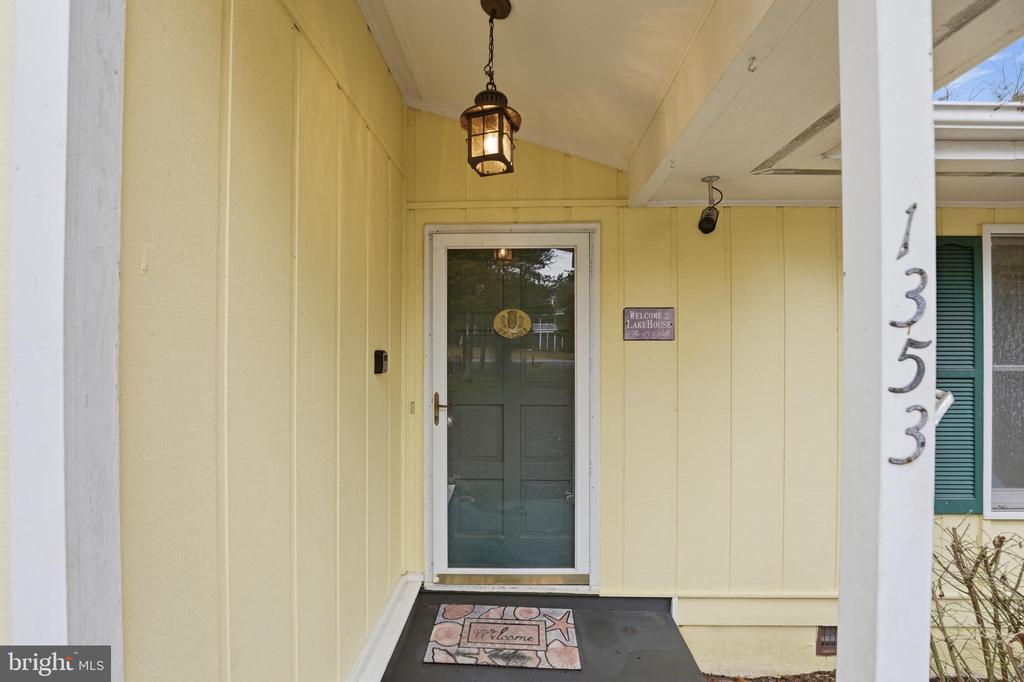 1353 LAKEVIEW PKWY, LOCUST GROVE, Virginia 22508, 3 Bedrooms Bedrooms, ,2 BathroomsBathrooms,Residential,1353 LAKEVIEW PKWY,VAOR2013500 MLS # VAOR2013500