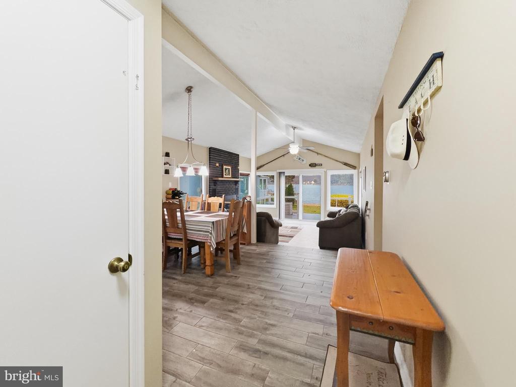 1353 LAKEVIEW PKWY, LOCUST GROVE, Virginia 22508, 3 Bedrooms Bedrooms, ,2 BathroomsBathrooms,Residential,1353 LAKEVIEW PKWY,VAOR2013500 MLS # VAOR2013500