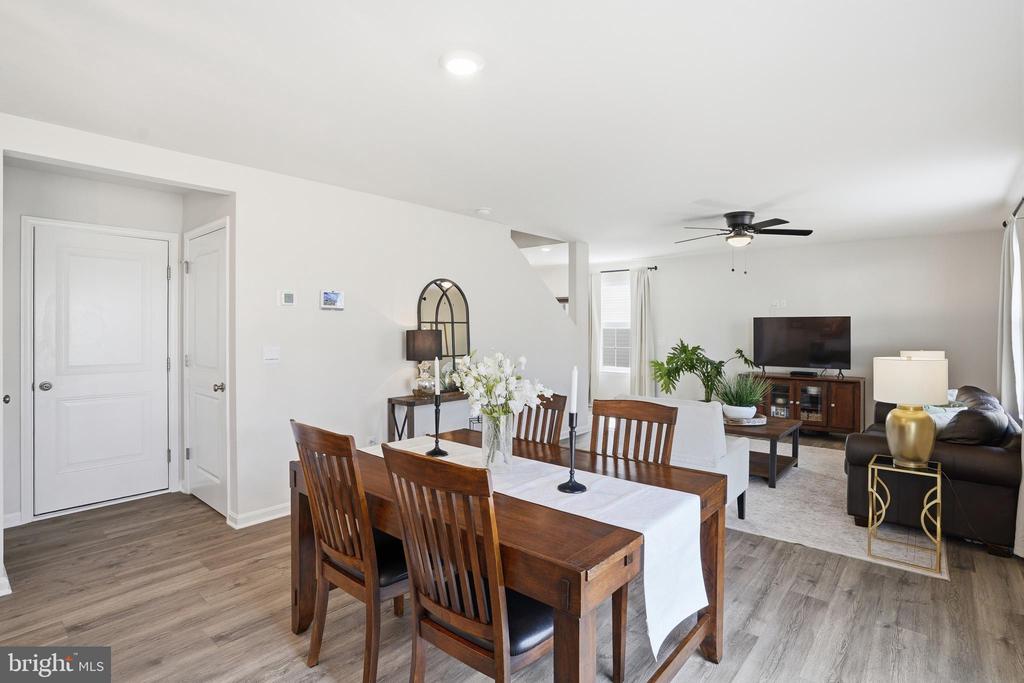 35623 PINE NEEDLE LN, LOCUST GROVE, Virginia 22508, 4 Bedrooms Bedrooms, ,2 BathroomsBathrooms,Residential,35623 PINE NEEDLE LN,VAOR2013562 MLS # VAOR2013562