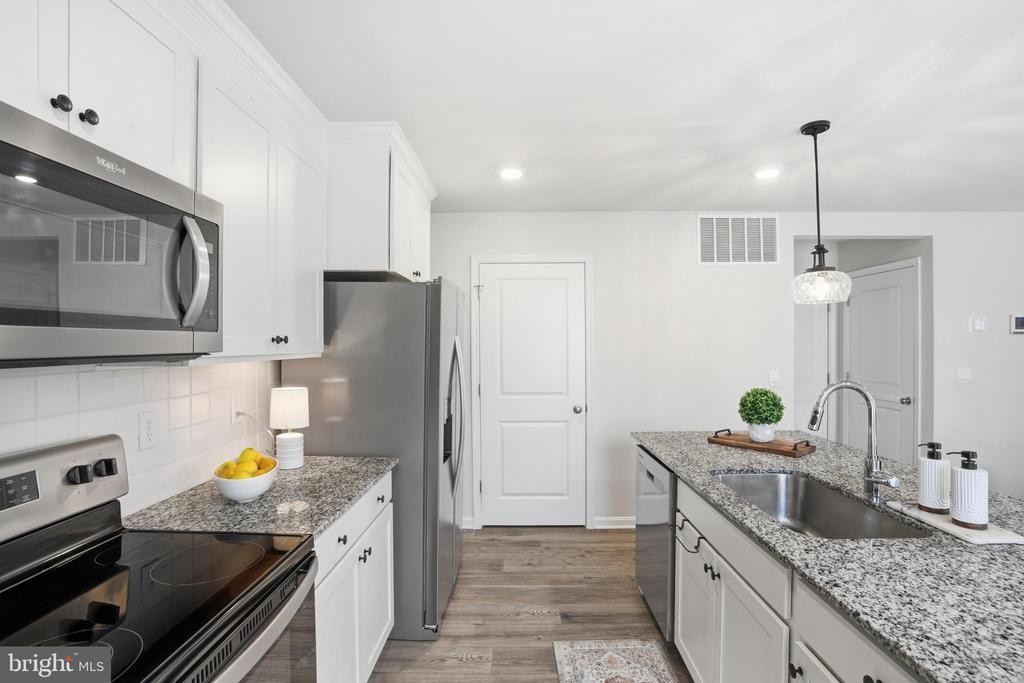 35623 PINE NEEDLE LN, LOCUST GROVE, Virginia 22508, 4 Bedrooms Bedrooms, ,2 BathroomsBathrooms,Residential,35623 PINE NEEDLE LN,VAOR2013562 MLS # VAOR2013562