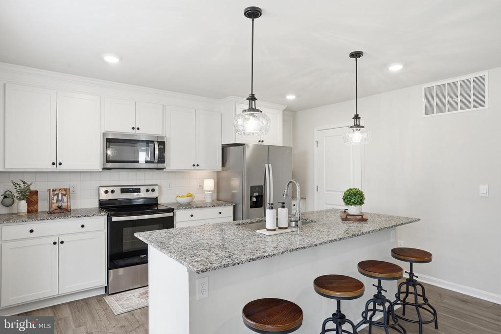 35623 PINE NEEDLE LN, LOCUST GROVE, Virginia 22508, 4 Bedrooms Bedrooms, ,2 BathroomsBathrooms,Residential,35623 PINE NEEDLE LN,VAOR2013562 MLS # VAOR2013562