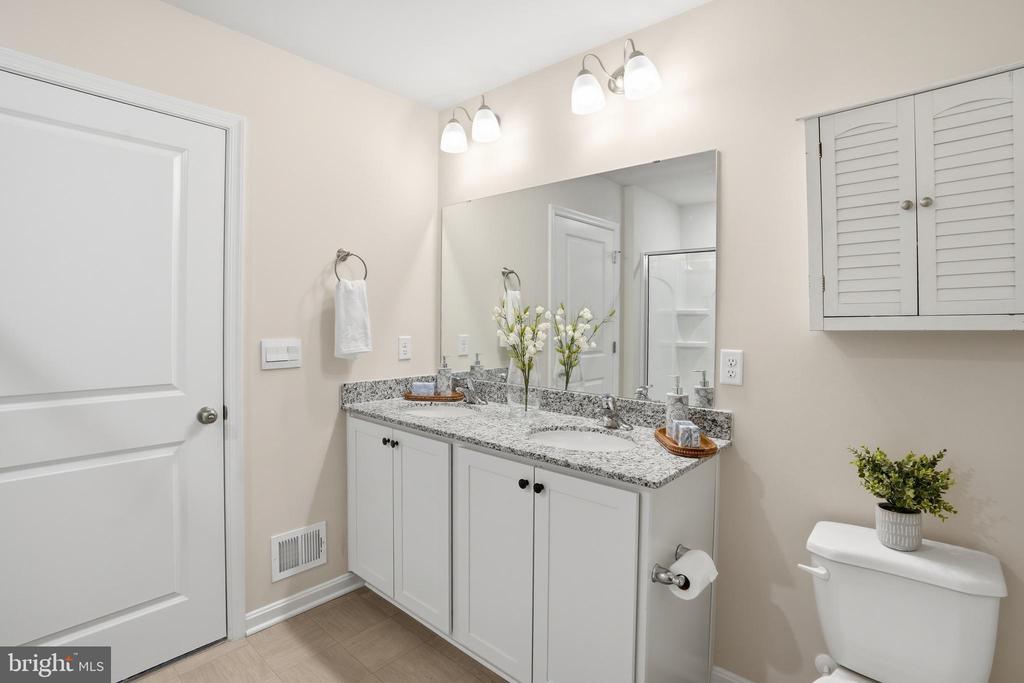 35623 PINE NEEDLE LN, LOCUST GROVE, Virginia 22508, 4 Bedrooms Bedrooms, ,2 BathroomsBathrooms,Residential,35623 PINE NEEDLE LN,VAOR2013562 MLS # VAOR2013562