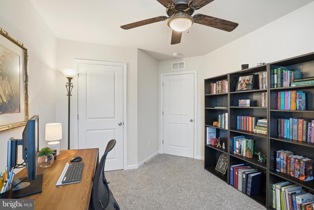 35623 PINE NEEDLE LN, LOCUST GROVE, Virginia 22508, 4 Bedrooms Bedrooms, ,2 BathroomsBathrooms,Residential,35623 PINE NEEDLE LN,VAOR2013562 MLS # VAOR2013562