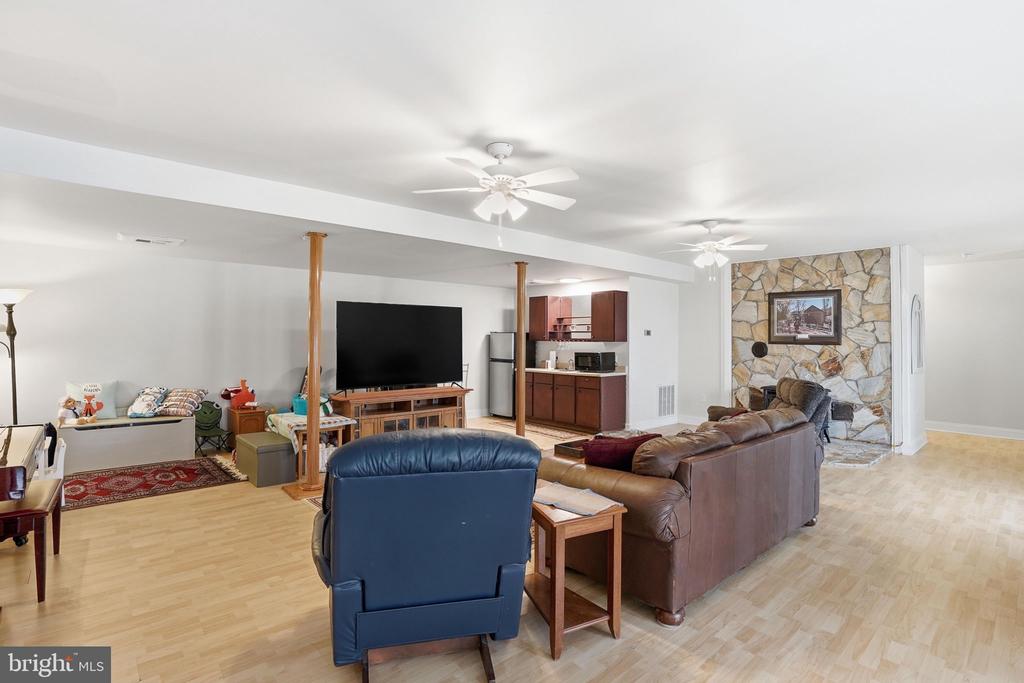 25 TARA WOODS DR, BUMPASS, Virginia 23024, 4 Bedrooms Bedrooms, ,3 BathroomsBathrooms,Residential,25 TARA WOODS DR,VALA2009472 MLS # VALA2009472