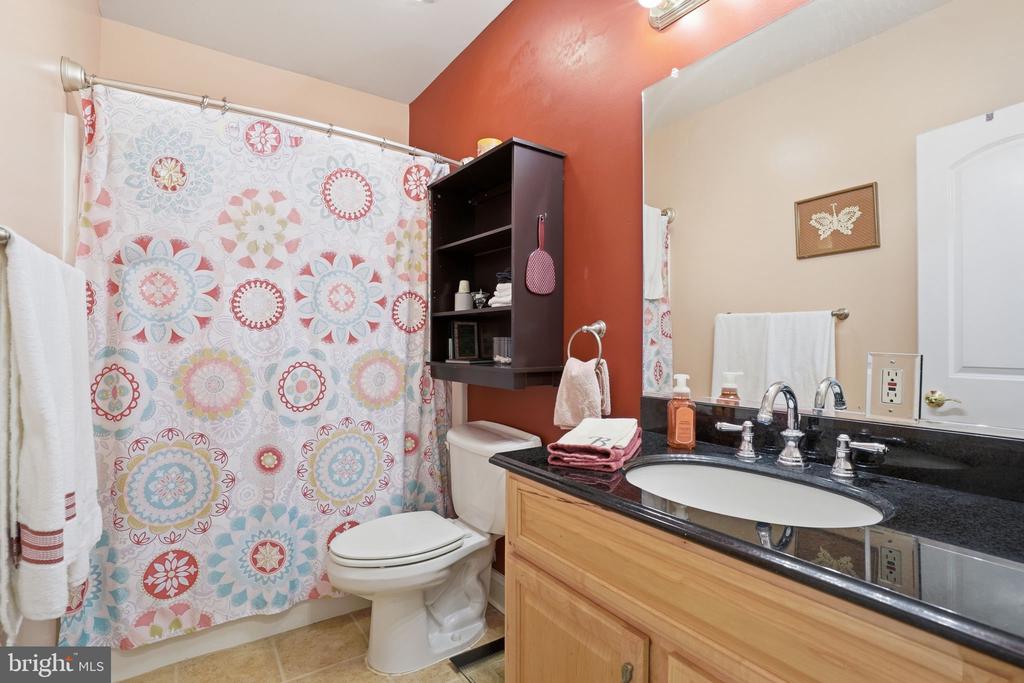 25 TARA WOODS DR, BUMPASS, Virginia 23024, 4 Bedrooms Bedrooms, ,3 BathroomsBathrooms,Residential,25 TARA WOODS DR,VALA2009472 MLS # VALA2009472