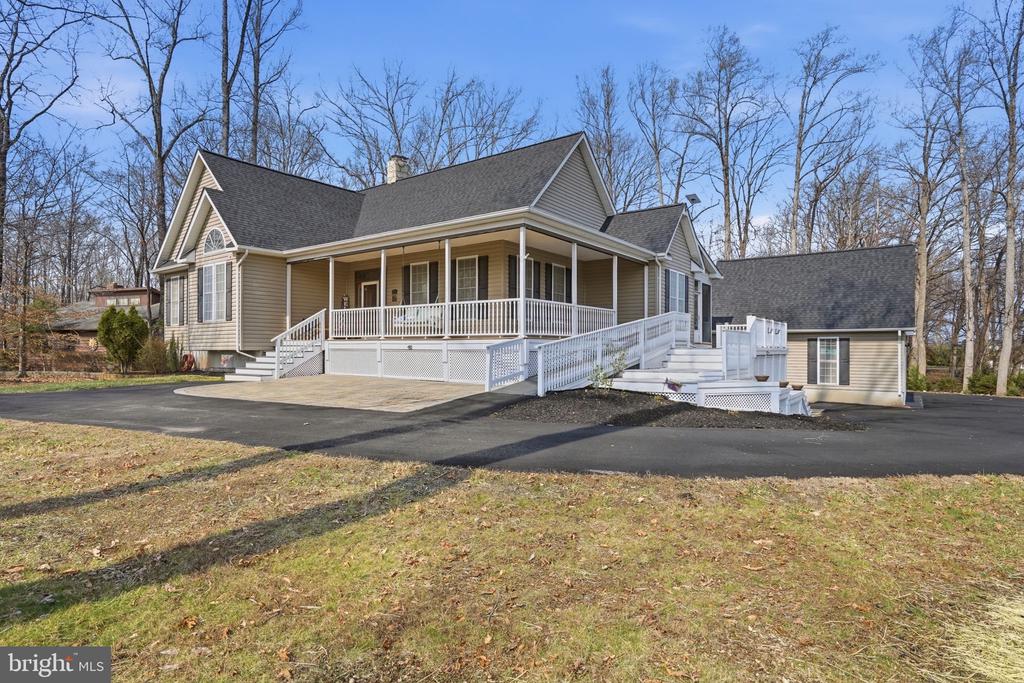 25 TARA WOODS DR, BUMPASS, Virginia 23024, 4 Bedrooms Bedrooms, ,3 BathroomsBathrooms,Residential,25 TARA WOODS DR,VALA2009472 MLS # VALA2009472