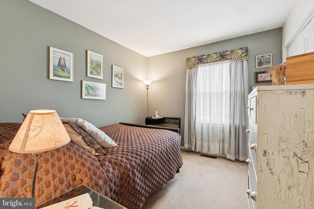 7041 PANORAMA CT, WARRENTON, Virginia, 4 Bedrooms Bedrooms, ,2 BathroomsBathrooms,Residential,7041 PANORAMA CT,VAFQ2020716 MLS # VAFQ2020716