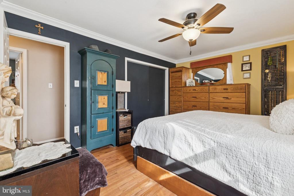 7041 PANORAMA CT, WARRENTON, Virginia, 4 Bedrooms Bedrooms, ,2 BathroomsBathrooms,Residential,7041 PANORAMA CT,VAFQ2020716 MLS # VAFQ2020716