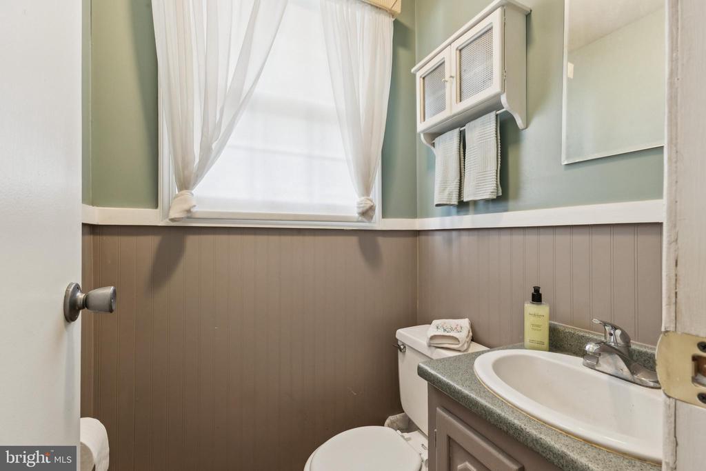 7041 PANORAMA CT, WARRENTON, Virginia, 4 Bedrooms Bedrooms, ,2 BathroomsBathrooms,Residential,7041 PANORAMA CT,VAFQ2020716 MLS # VAFQ2020716