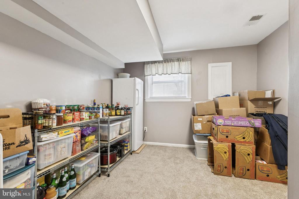 7041 PANORAMA CT, WARRENTON, Virginia, 4 Bedrooms Bedrooms, ,2 BathroomsBathrooms,Residential,7041 PANORAMA CT,VAFQ2020716 MLS # VAFQ2020716