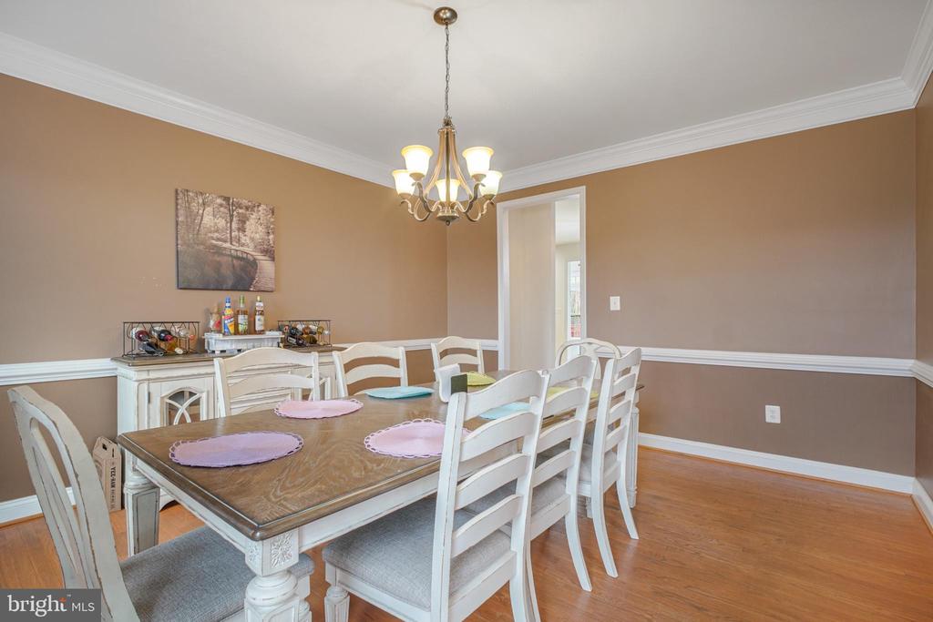 12504 SINGLE OAK RD, FREDERICKSBURG, Virginia 22407, 5 Bedrooms Bedrooms, ,3 BathroomsBathrooms,Residential,12504 SINGLE OAK RD,VASP2040158 MLS # VASP2040158 12504 SINGLE OAK RD, FREDERICKSBURG, Virginia 22407, 5 Bedrooms Bedrooms, ,3 BathroomsBathrooms,Residential,12504 SINGLE OAK RD,VASP2040158 MLS # VASP2040158