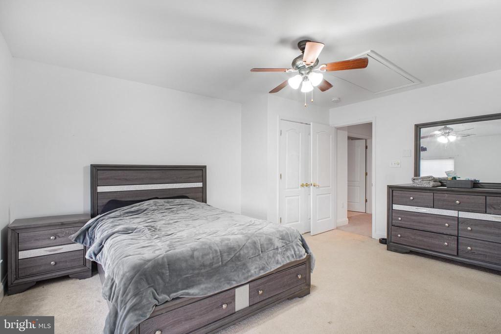 12504 SINGLE OAK RD, FREDERICKSBURG, Virginia 22407, 5 Bedrooms Bedrooms, ,3 BathroomsBathrooms,Residential,12504 SINGLE OAK RD,VASP2040158 MLS # VASP2040158 12504 SINGLE OAK RD, FREDERICKSBURG, Virginia 22407, 5 Bedrooms Bedrooms, ,3 BathroomsBathrooms,Residential,12504 SINGLE OAK RD,VASP2040158 MLS # VASP2040158