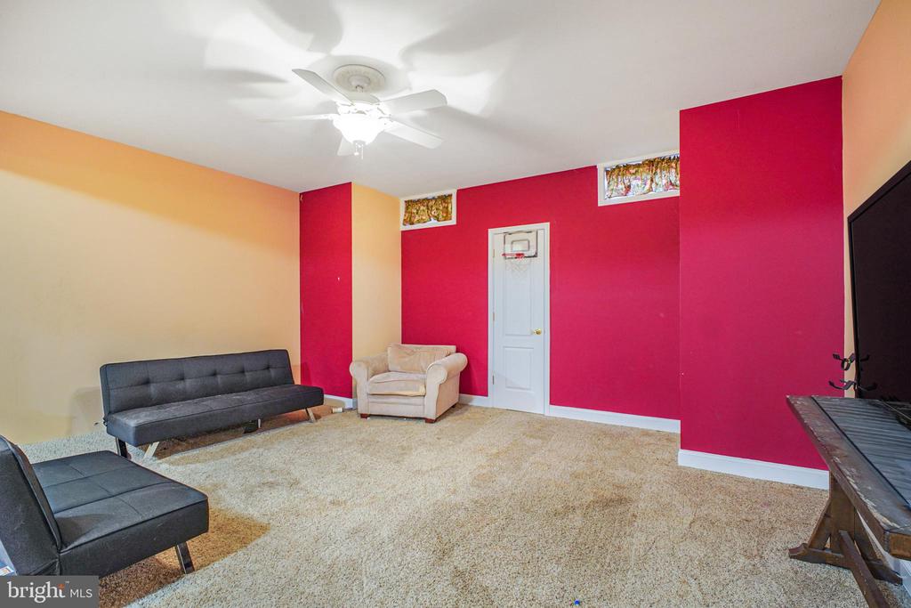 12504 SINGLE OAK RD, FREDERICKSBURG, Virginia 22407, 5 Bedrooms Bedrooms, ,3 BathroomsBathrooms,Residential,12504 SINGLE OAK RD,VASP2040158 MLS # VASP2040158 12504 SINGLE OAK RD, FREDERICKSBURG, Virginia 22407, 5 Bedrooms Bedrooms, ,3 BathroomsBathrooms,Residential,12504 SINGLE OAK RD,VASP2040158 MLS # VASP2040158