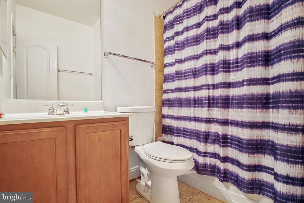 12504 SINGLE OAK RD, FREDERICKSBURG, Virginia 22407, 5 Bedrooms Bedrooms, ,3 BathroomsBathrooms,Residential,12504 SINGLE OAK RD,VASP2040158 MLS # VASP2040158 12504 SINGLE OAK RD, FREDERICKSBURG, Virginia 22407, 5 Bedrooms Bedrooms, ,3 BathroomsBathrooms,Residential,12504 SINGLE OAK RD,VASP2040158 MLS # VASP2040158