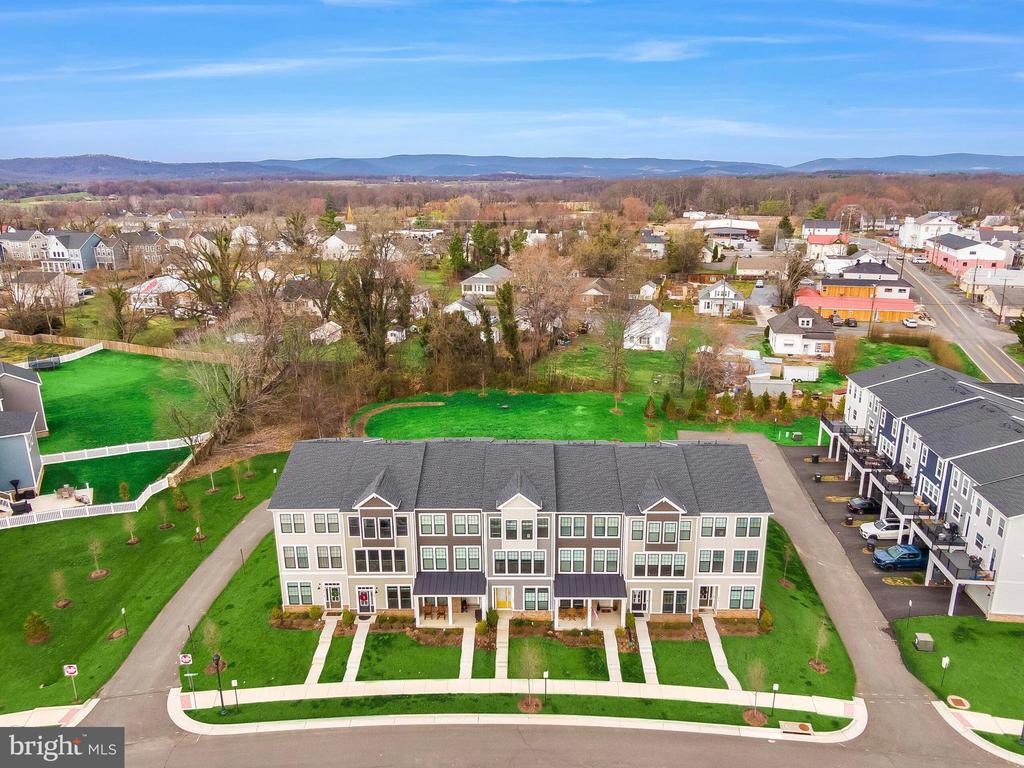 3588 STEPHENSONS HILL LN, MARSHALL, Virginia, 4 Bedrooms Bedrooms, ,3 BathroomsBathrooms,Residential,3588 STEPHENSONS HILL LN,VAFQ2020888 MLS # VAFQ2020888