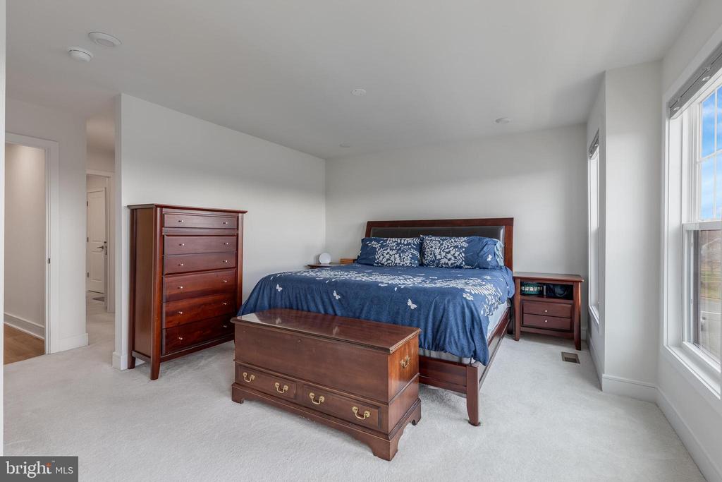 3588 STEPHENSONS HILL LN, MARSHALL, Virginia, 4 Bedrooms Bedrooms, ,3 BathroomsBathrooms,Residential,3588 STEPHENSONS HILL LN,VAFQ2020888 MLS # VAFQ2020888