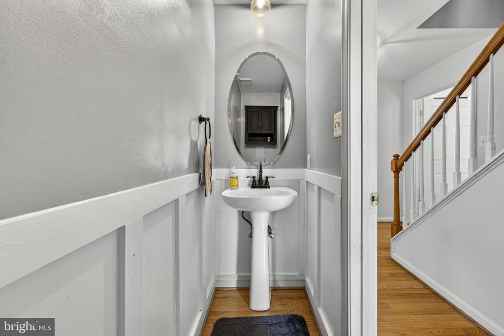 10507 CLIFF MILLS RD, MARSHALL, Virginia, 4 Bedrooms Bedrooms, ,2 BathroomsBathrooms,Residential,10507 CLIFF MILLS RD,VAFQ2020886 MLS # VAFQ2020886