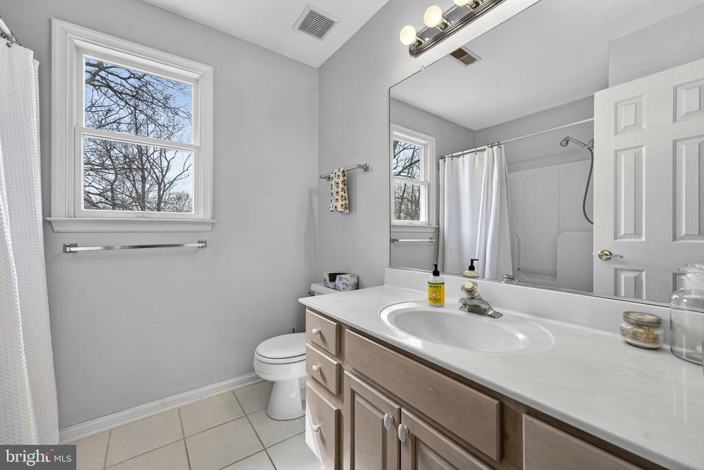 10507 CLIFF MILLS RD, MARSHALL, Virginia, 4 Bedrooms Bedrooms, ,2 BathroomsBathrooms,Residential,10507 CLIFF MILLS RD,VAFQ2020886 MLS # VAFQ2020886