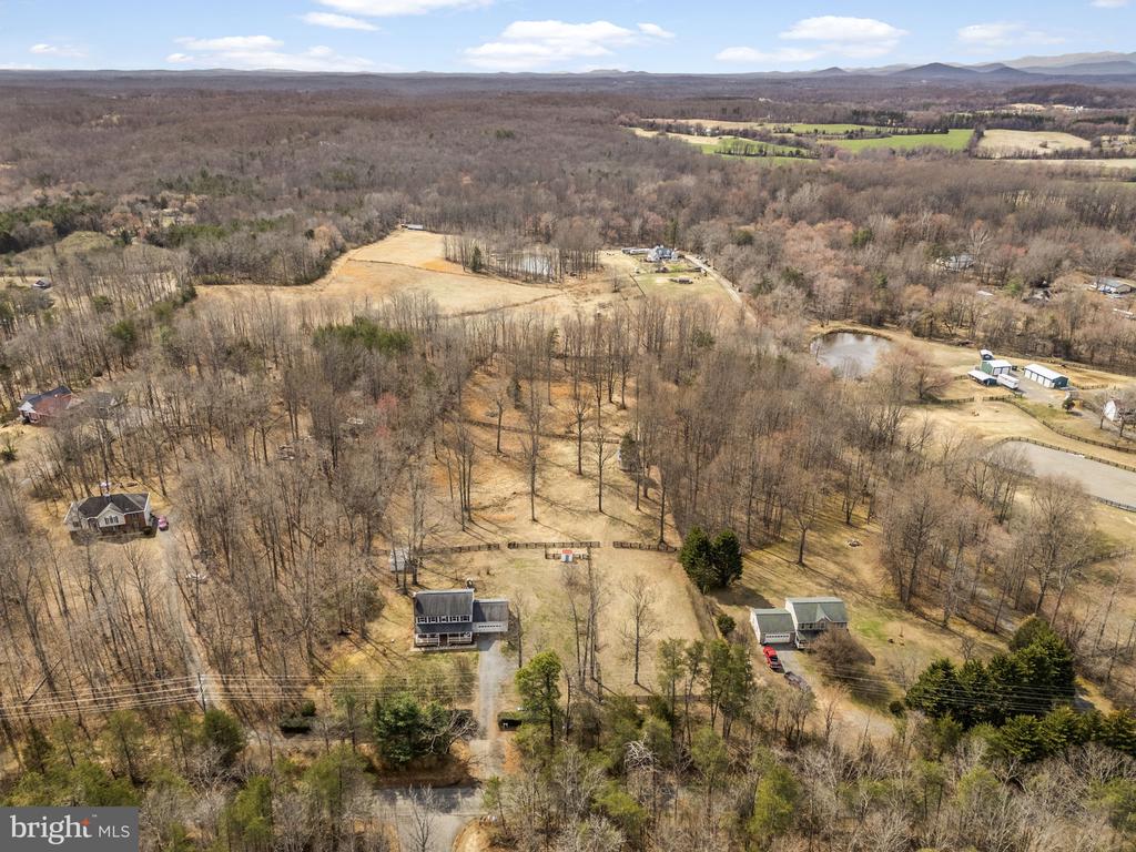 10507 CLIFF MILLS RD, MARSHALL, Virginia, 4 Bedrooms Bedrooms, ,2 BathroomsBathrooms,Residential,10507 CLIFF MILLS RD,VAFQ2020886 MLS # VAFQ2020886