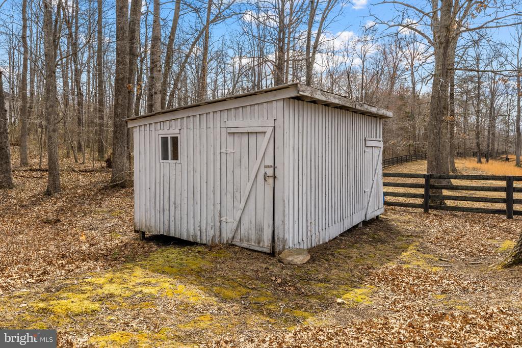 10507 CLIFF MILLS RD, MARSHALL, Virginia, 4 Bedrooms Bedrooms, ,2 BathroomsBathrooms,Residential,10507 CLIFF MILLS RD,VAFQ2020886 MLS # VAFQ2020886