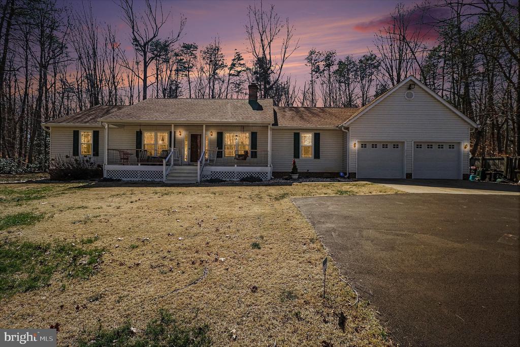 10806 MOUNTAIN LAUREL CT, SPOTSYLVANIA, Virginia 22553, 4 Bedrooms Bedrooms, ,2 BathroomsBathrooms,Residential,10806 MOUNTAIN LAUREL CT,VASP2039974 MLS # VASP2039974