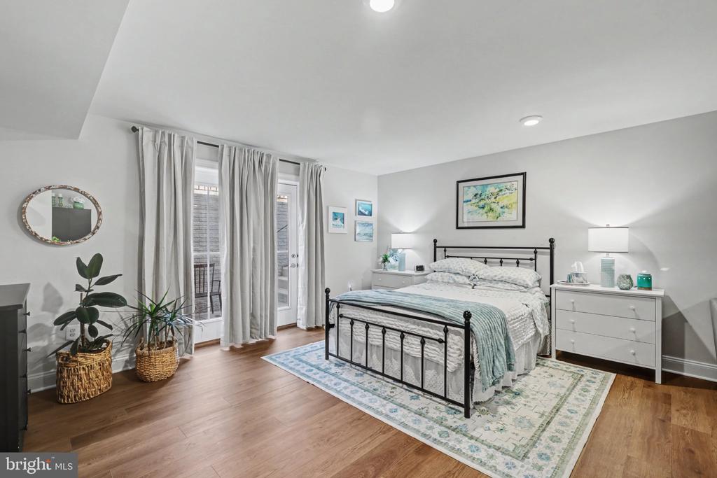 7701 RIPARIAN CT, FREDERICKSBURG, Virginia 22408, 4 Bedrooms Bedrooms, ,3 BathroomsBathrooms,Residential,7701 RIPARIAN CT,VASP2040174 MLS # VASP2040174