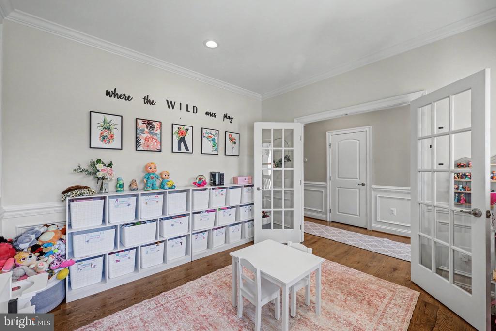 7701 RIPARIAN CT, FREDERICKSBURG, Virginia 22408, 4 Bedrooms Bedrooms, ,3 BathroomsBathrooms,Residential,7701 RIPARIAN CT,VASP2040174 MLS # VASP2040174