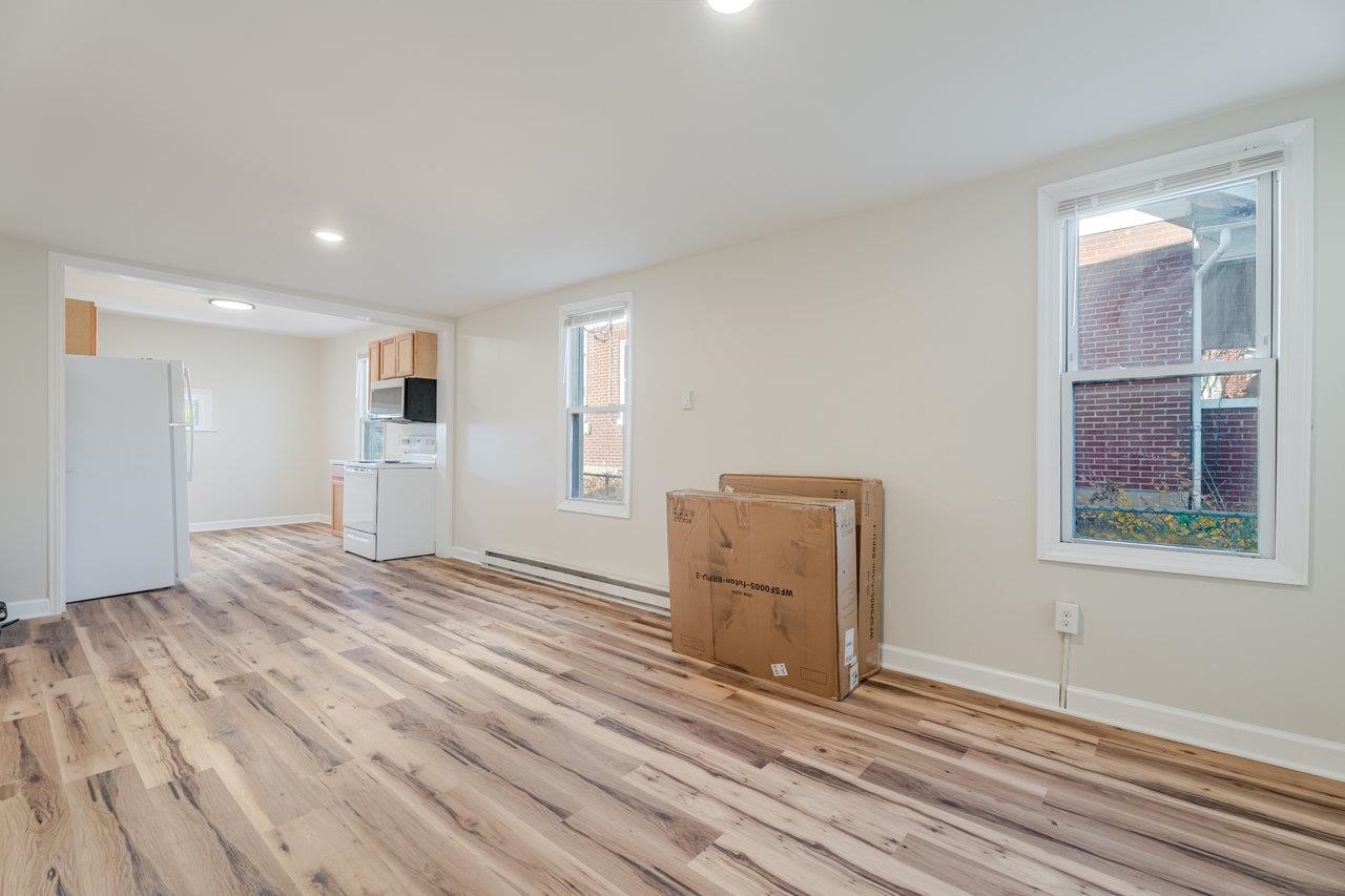 427 FOURTH ST, SHENANDOAH, Virginia 22849, 4 Bedrooms Bedrooms, ,2 BathroomsBathrooms,Residential,427 FOURTH ST,671295 MLS # 671295