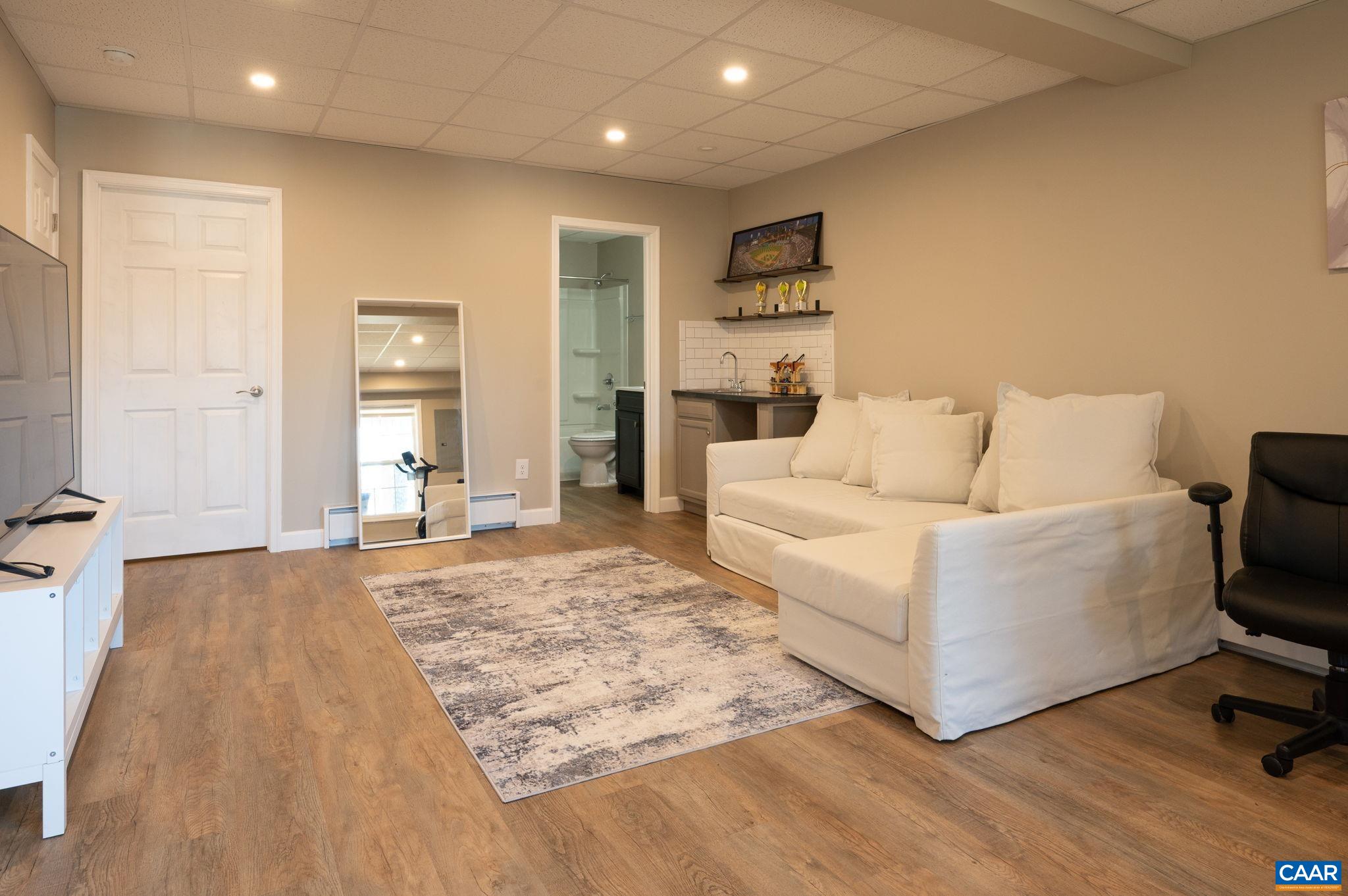 1041 CARRINGTON PL, CHARLOTTESVILLE, Virginia 22901, 3 Bedrooms Bedrooms, ,3 BathroomsBathrooms,Residential,1041 CARRINGTON PL,674191 MLS # 674191