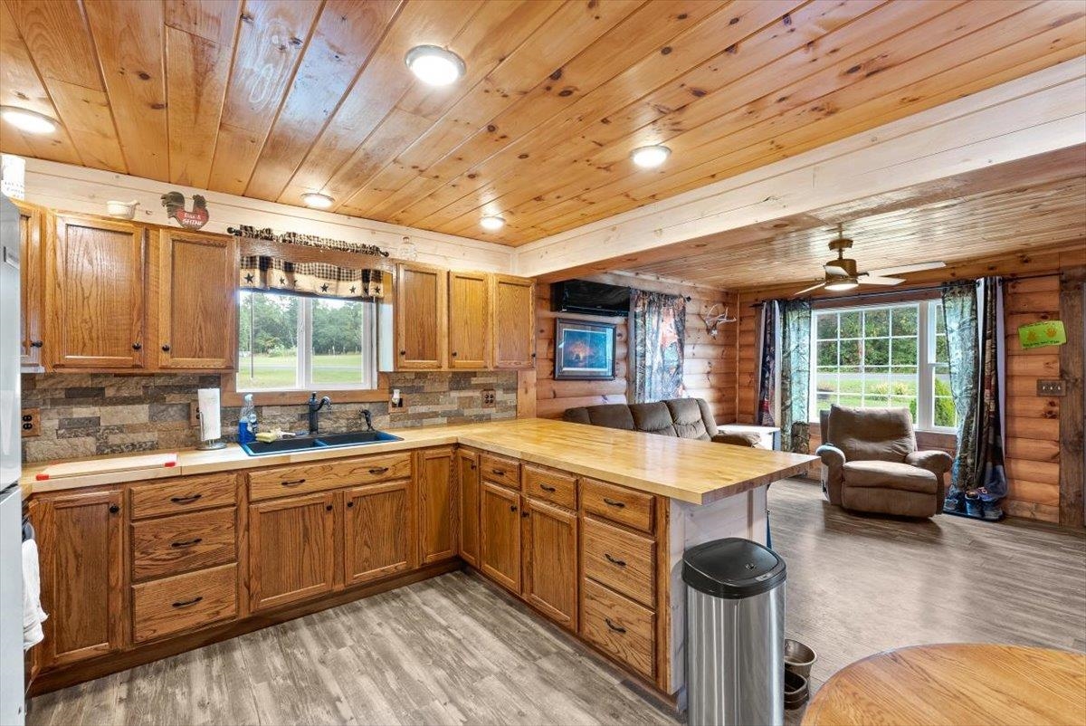 8 SAWMILL RUN LN, WAYNESBORO, Virginia 22980, 2 Bedrooms Bedrooms, ,2 BathroomsBathrooms,Residential,8 SAWMILL RUN LN,8 SAWMILL RUN LN,674291 MLS # 674291