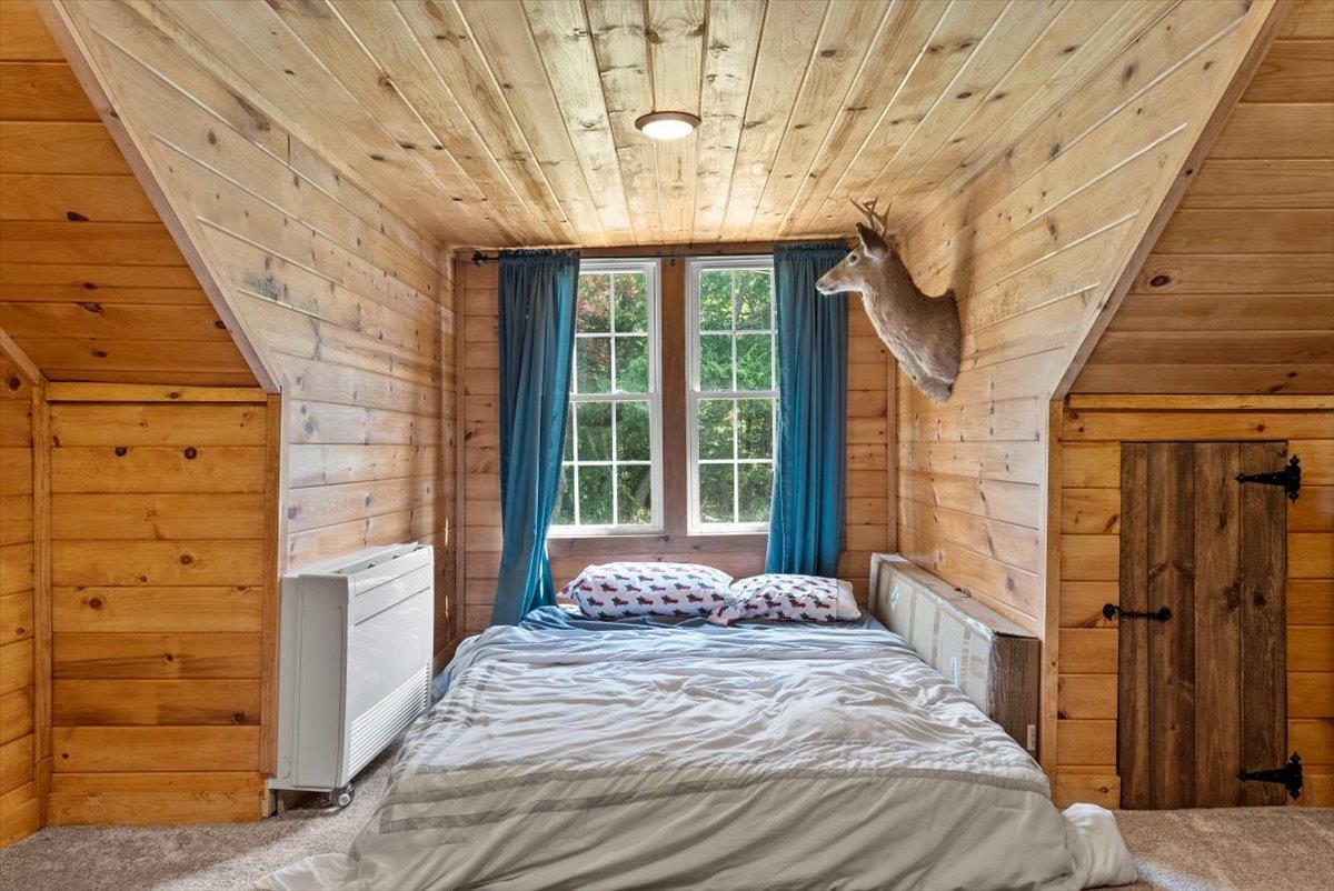 8 SAWMILL RUN LN, WAYNESBORO, Virginia 22980, 2 Bedrooms Bedrooms, ,2 BathroomsBathrooms,Residential,8 SAWMILL RUN LN,8 SAWMILL RUN LN,674291 MLS # 674291