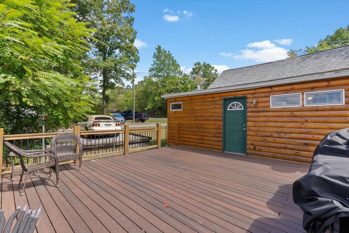 8 SAWMILL RUN LN, WAYNESBORO, Virginia 22980, 2 Bedrooms Bedrooms, ,2 BathroomsBathrooms,Residential,8 SAWMILL RUN LN,8 SAWMILL RUN LN,674291 MLS # 674291