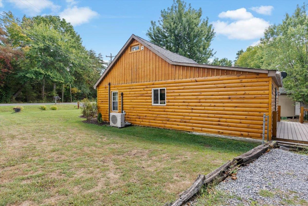 8 SAWMILL RUN LN, WAYNESBORO, Virginia 22980, 2 Bedrooms Bedrooms, ,2 BathroomsBathrooms,Residential,8 SAWMILL RUN LN,8 SAWMILL RUN LN,674291 MLS # 674291