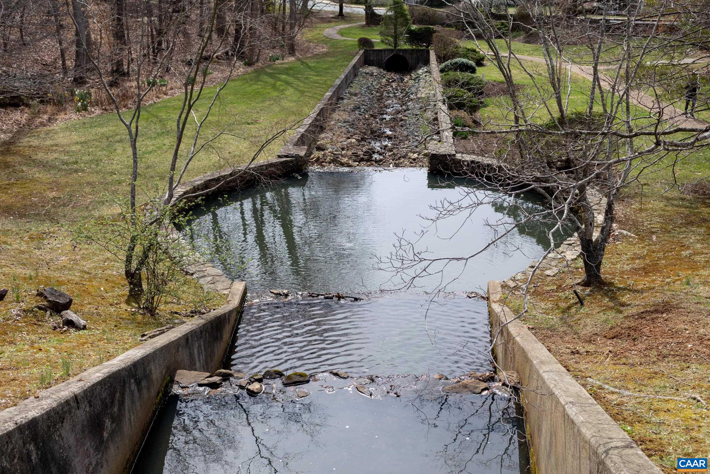 1325 BRANCHLANDS DR, CHARLOTTESVILLE, Virginia 22901, 2 Bedrooms Bedrooms, ,2 BathroomsBathrooms,Residential,1325 BRANCHLANDS DR,674433 MLS # 674433