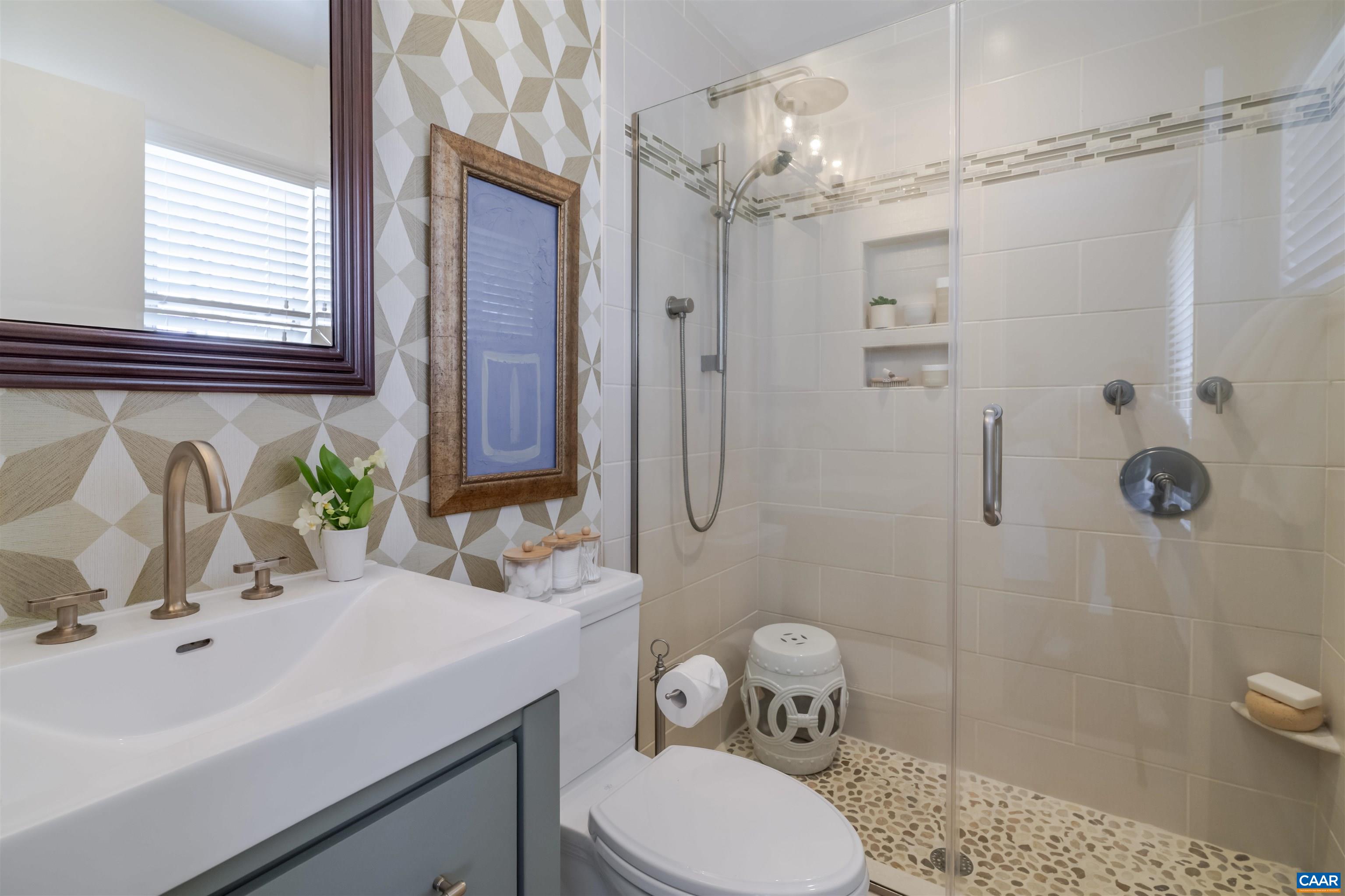 1617 TRAILRIDGE RD, CHARLOTTESVILLE, Virginia 22903, 4 Bedrooms Bedrooms, ,3 BathroomsBathrooms,Residential,Luxuriously upgraded w/ apartment opportunity,1617 TRAILRIDGE RD,674444 MLS # 674444